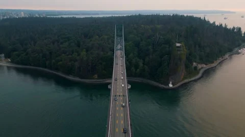 High flight over Lions Gate bridge 動画素材 248477665