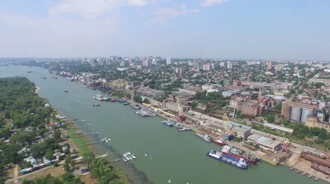 High flight over river Don and island in Rostov-on-Don Видео 56929381
