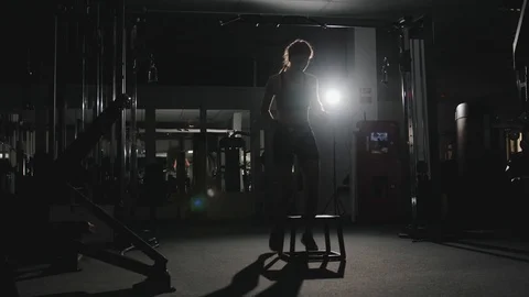 High-intensity interval training with jumping on the bollard Stockbeeldmateriaal 118736754
