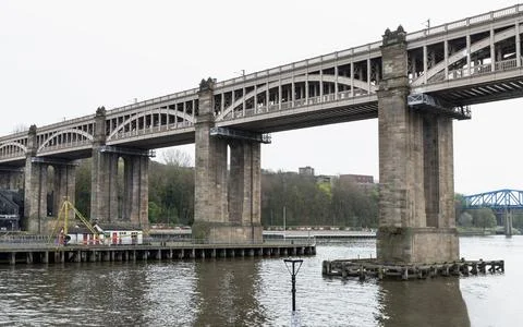 The High Level Bridge rises above the River Tyne as a soaring symphony of w.. Stock Photos
