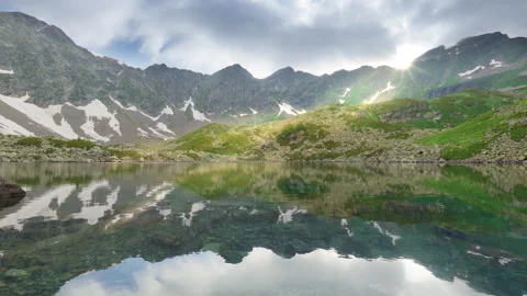 High Mountain Lake Mirror Reflection Scenic Nature Landscape Vídeos de archivo 329167619