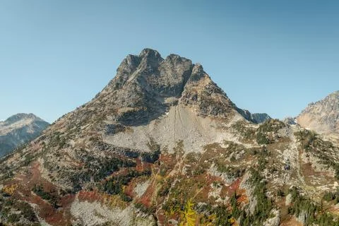 High mountain peak and range at the top of maple pass hike in north cascade.. Stock Photos