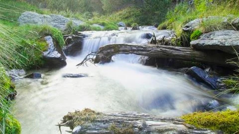 High Mountain River Stock-Fotos