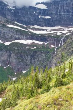 High Mountain Waterfall Stockfoto's