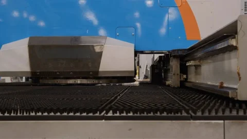 High precision sheet metal stamping and punching machine. Video stock 131738153