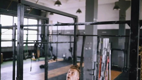 High pull-ups to chest Video stock 114801515