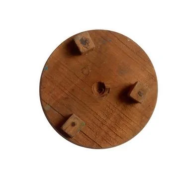 A high quality top view of a simple round brown cork coaster, perfect for h.. Ilustración de archivo