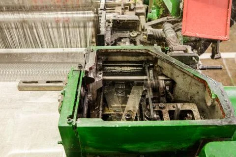 High quality yarn processing machine with moving parts for efficient production. Foto stock