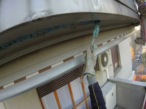 High Rise Worker Apply Blue Protective Mortar Video stock 84202708