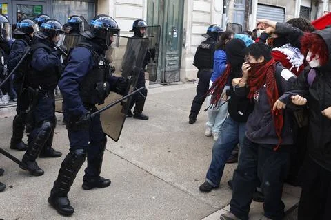High school students protest over education conditions in Montpellier, France -  Stock Photos