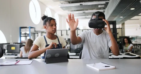 High school students using VR headset in class Stock Footage 93157350