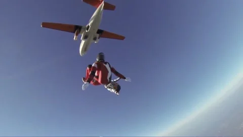 High sky jumping and skydiving stunts Stock-Footage 263047494
