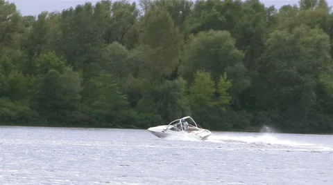 High-speed Boat on  river Video stock 43558820