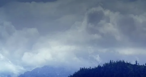 High Speed Clouds Over the German Alps Video stock 284819619