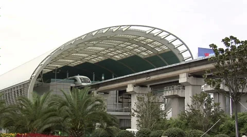 The High-Speed Maglev train which connects the Pudong Airport with the City at Video stock 38599345