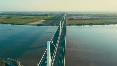 High-speed rail and highway bridge 高铁驶过大桥 Video stock 149731560