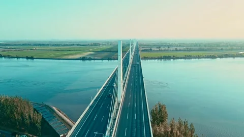 High-speed rail and highway bridge 高铁驶过大桥 Video stock 149731593