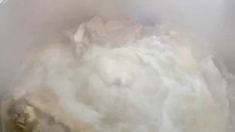 High-speed shooting and processing of beef soup Stock Footage 161871460