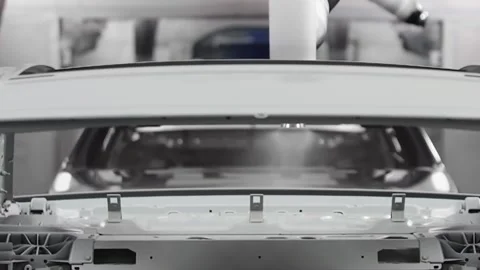High-Tech Vehicle Manufacturing and Assembly Workflow Video stock 322733332