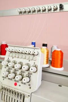 High technology automatic sewing machine control by computer programming. Sew Foto stock