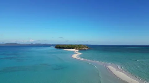 High tide on the sandbar between the islands Nosy Iranja. Madagascar Stock Footage 323793652