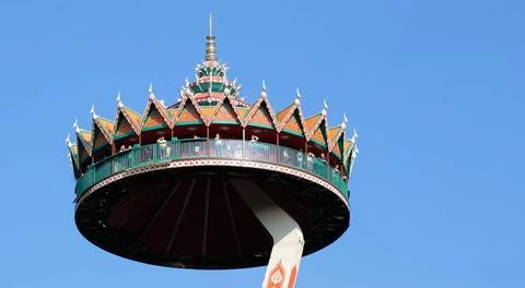 High turning pagoda in the sky at the efteling themepark high turning pago... Fotos Stock