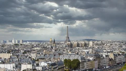 Up high view of Eiffel Tower and the city of Paris 스톡 사진