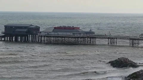 High up view over Cromer beach on the North Norfolk coast Stock-Footage 309400972