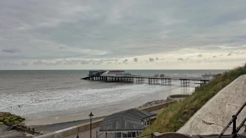 High up view over Cromer seafront Stock-Footage 314220052