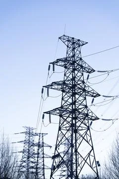 High voltage line under blue sky Stock-Fotos