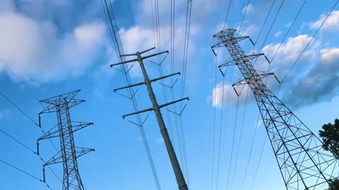 High voltage power lines Vídeos de archivo 160234183