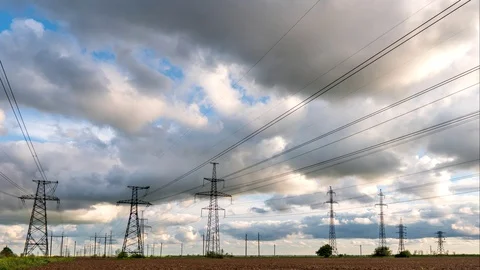 High-voltage power lines at sunset. electricity distribution station. high volta Vídeos de archivo 130026929