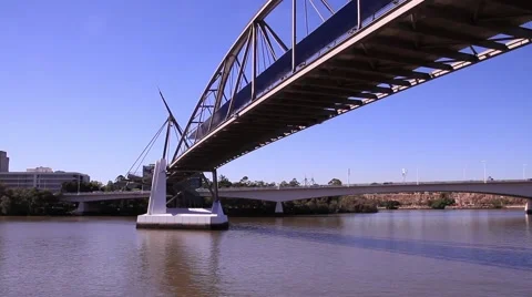 High walking bridge 库存影片 40028907