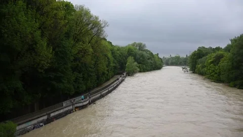 High water of Isar river in central Munich (Hochwasser) Stock Footage 134579916