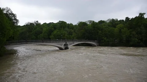 High water of Isar river in central Munich Stock Footage 134581352