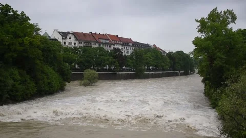 High water of Isar river in central Munich (Hochwasser) Stock Footage 134982612