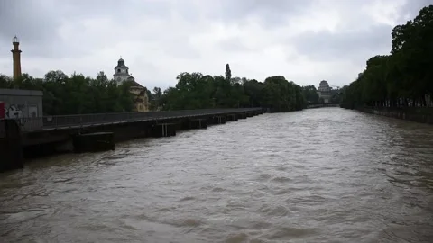 High water of Isar river in central Munich (Hochwasser) Stock Footage 134984101