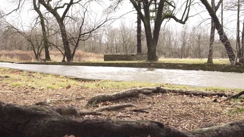 High water level in channel Vídeos de archivo 71898569