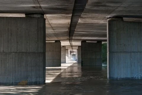 High water under the bridge Stock Photos