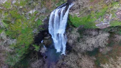 The Highest Waterfall Over Sheer Cliffs Vidéo 331726574