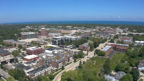 Highland Park, IL - Right to Left Paralax Stock-Footage 222604166