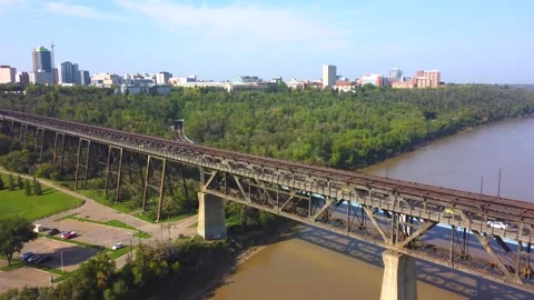 The Highlevel Bridge in Edmonton, Alberta, Canada on a beautiful summer day. Stock Footage 252080923