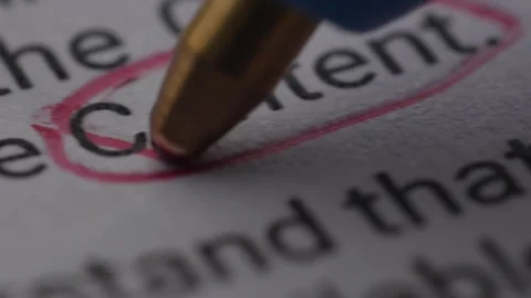 Highlighting 'Content' with Pen on Paper. Stock Footage 266899931