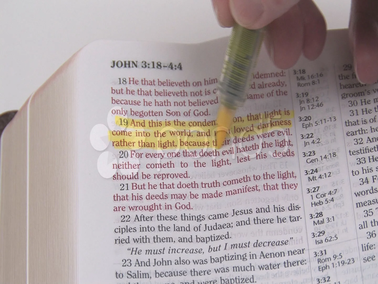 Sige tommelfinger privat Highlighting KJV Bible Verses | Stock Video | Pond5