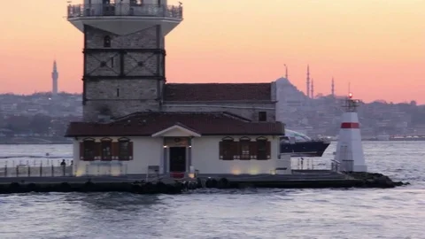 The highspeed passenger ship is moving in the sunset. Vídeos de archivo 74053501