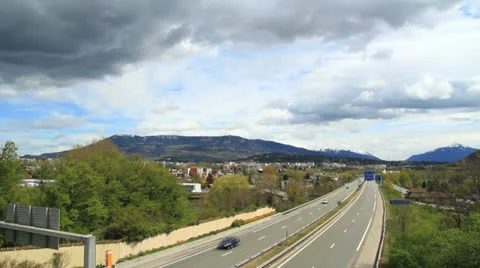 Highway to the alps timelapse 库存影片 24776776