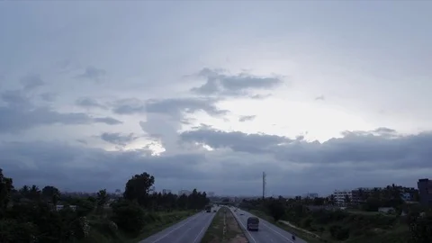 Highway day to night timelapse 動画素材 72501705