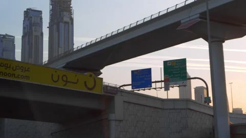 On The Highway In Dubai 库存影片 188138649