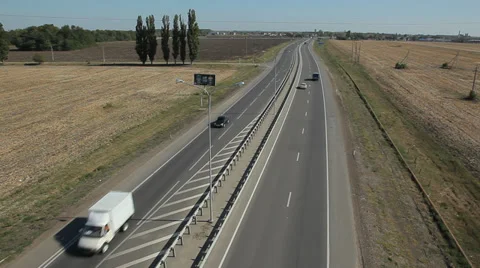 Highway into the field Vídeo Stock 38520354