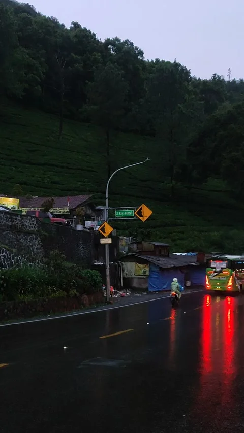 Highway Video stock 220487118